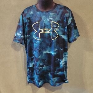 Under Armour Kids Blue and Black Camo Tee
